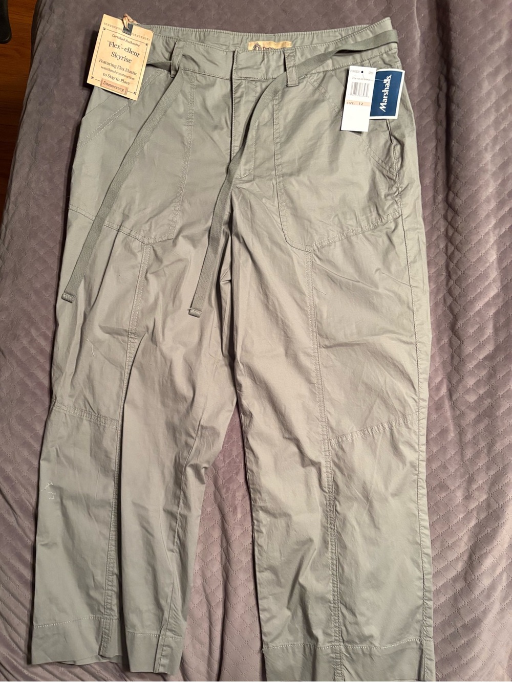 Democracy Flex Curve Equality Pants Size 12 Women’s Lightweight summer crop pant